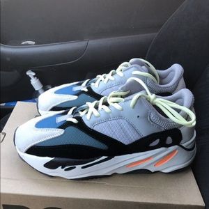 Yeezy 700 Waverunner